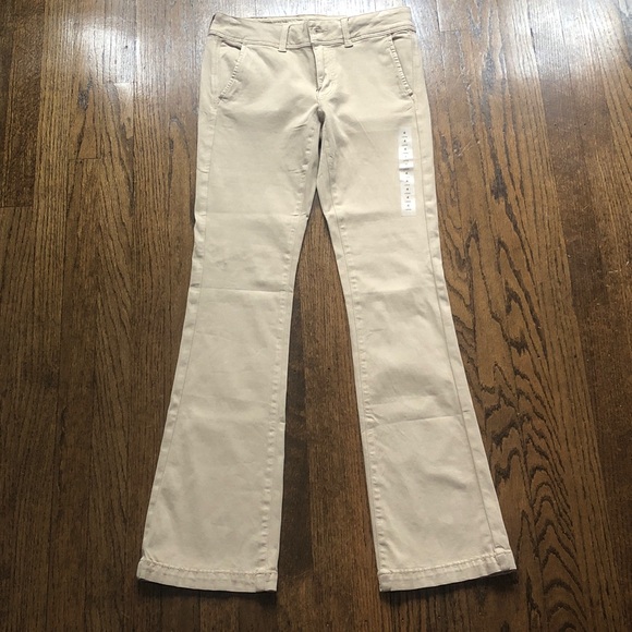 3/$10 American Eagle Outfitters Kick Boot Super Stretch Fit & Flare Khaki Chinos - Picture 3 of 7